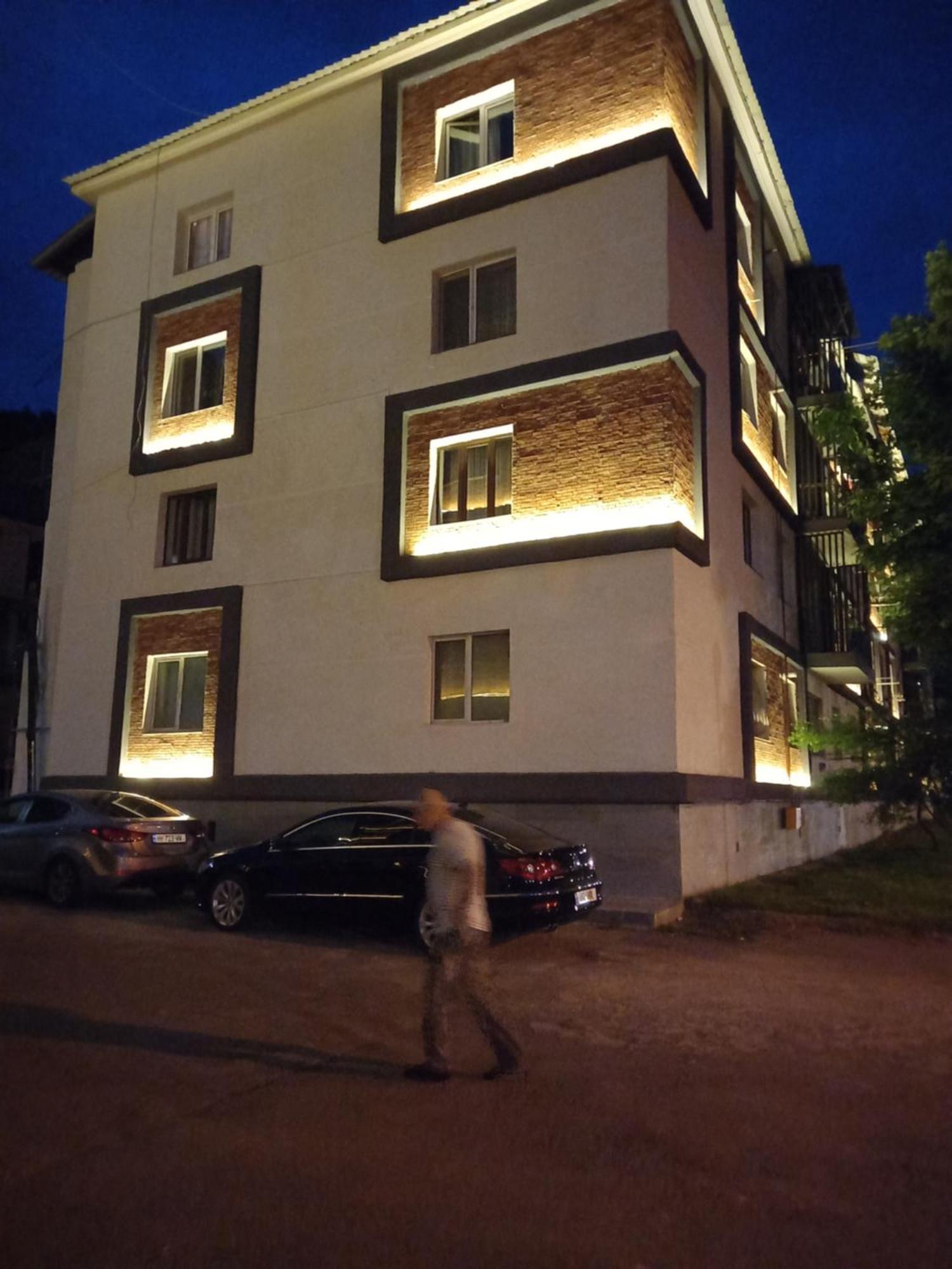 Guest House Tengiz Borjomi Bagian luar foto